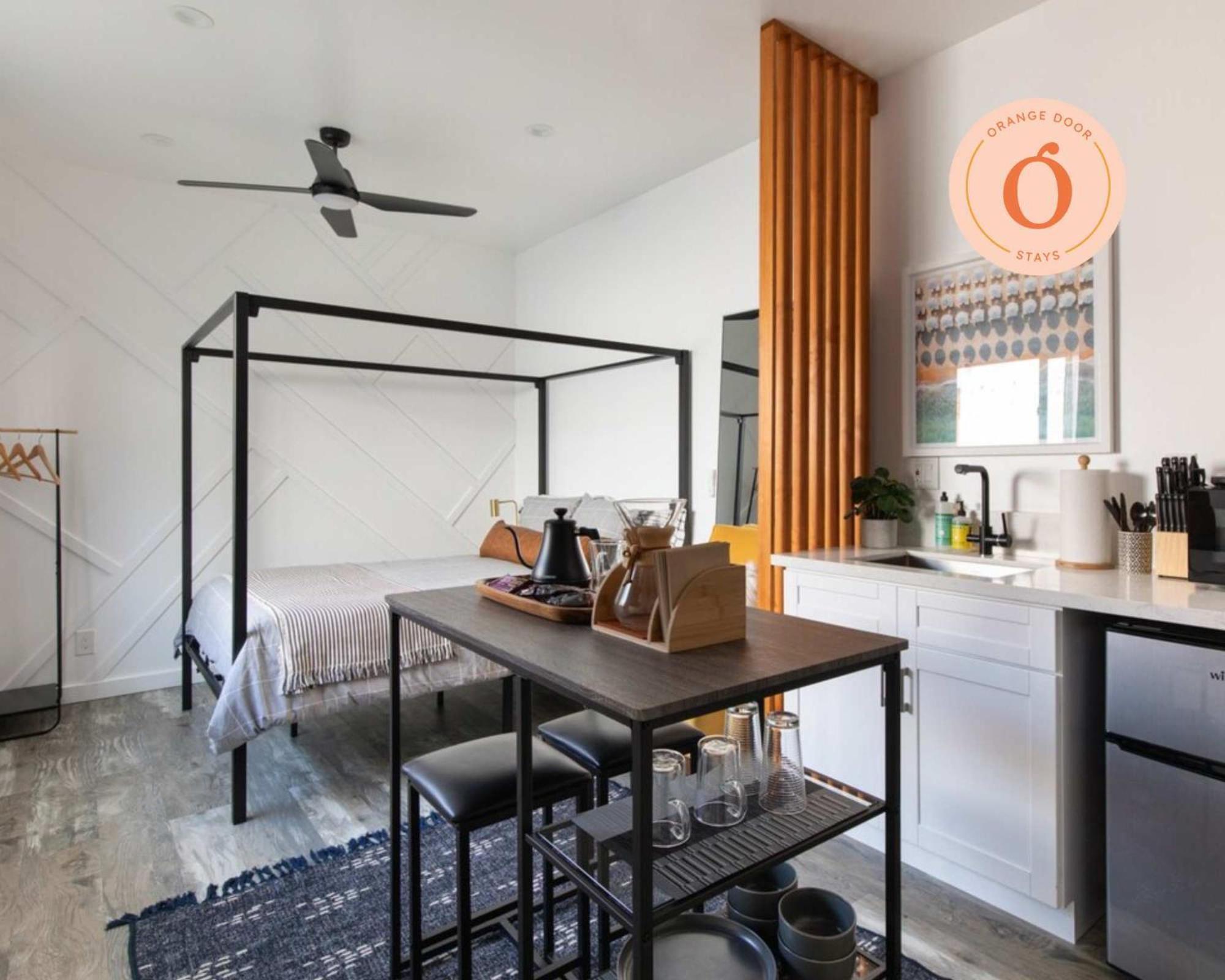 Sleek Luxury With Patio Lax & Access Appartement *